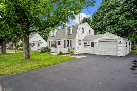 Exterior - 403 Chapmans Ave, Warwick, RI 02886 photo 6 of 8