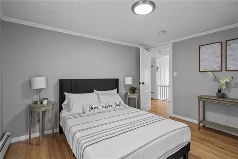 Bedroom - 403 Chapmans Ave, Warwick, RI 02886 photo 5 of 7