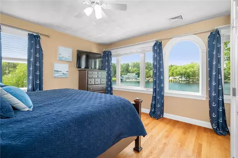Bedroom - 191 Echo Rd, Glocester, RI 02814 photo 2 of 4