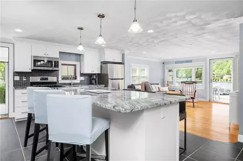 Kitchen - 191 Echo Rd, Glocester, RI 02814 photo 4 of 5