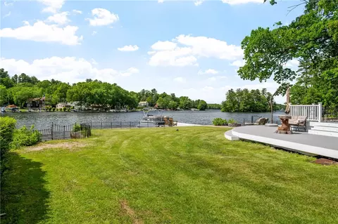 Exterior - 191 Echo Rd, Glocester, RI 02814 photo 2 of 4