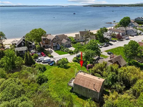 216 Sauga Ave, North Kingstown, RI 02852