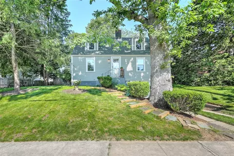 125 Columbus Blvd, Cranston, RI 02910