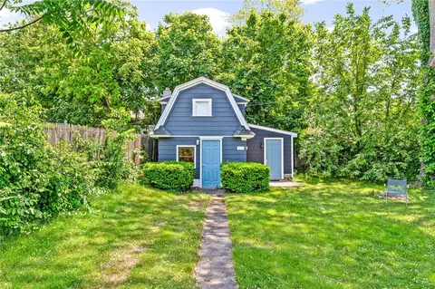 110 Benedict Rd, Warwick, RI 02888