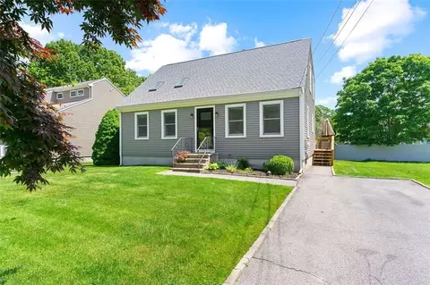 26 Basswood Dr, Bristol, RI 02809