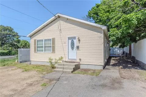 555 Dexter St, Providence, RI 02907