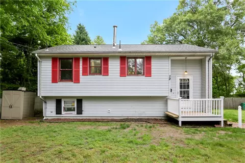 78 Maywood Ave, Warwick, RI 02889