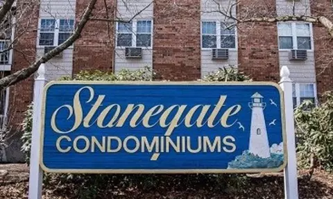 27 Bullocks Point Ave #2 A, Riverside, RI 02915