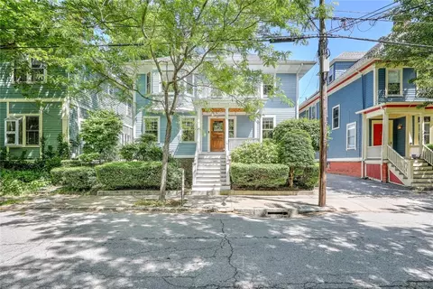 64 Barnes St, Providence, RI 02906