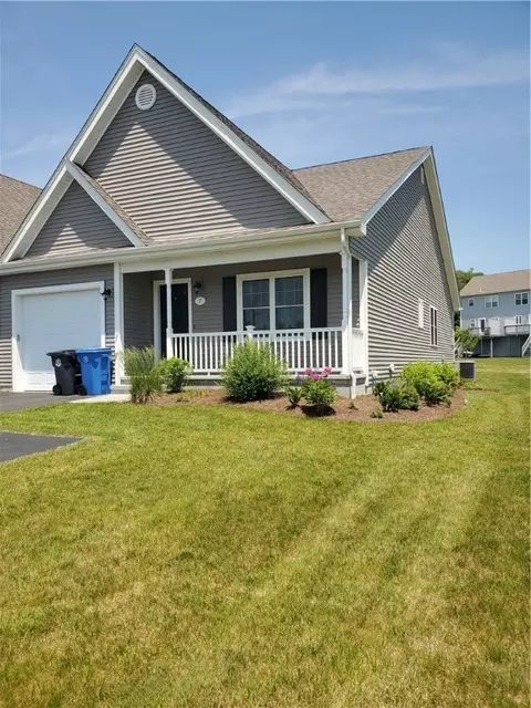 7 Mill Stream Dr, Cumberland, RI 02864