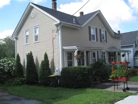 45 Park Ave, Burrillville, RI 02830