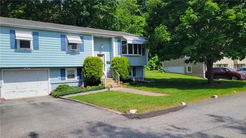 60 Thelma St, North Providence, RI 02904