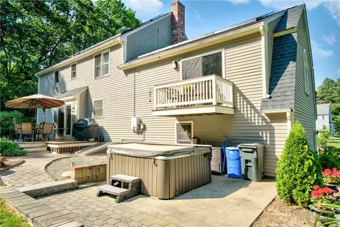 47 Crestview Dr, Mendon, MA 01756 photo 28