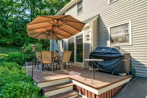 47 Crestview Dr, Mendon, MA 01756 photo 30