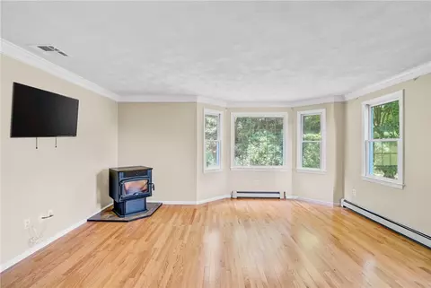 47 Crestview Dr, Mendon, MA 01756 photo 7