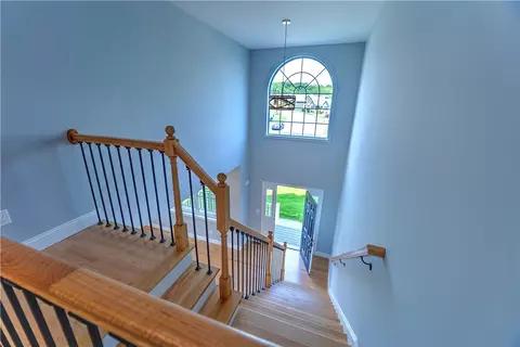 551 Louise St, Woonsocket, RI 02895 photo 18