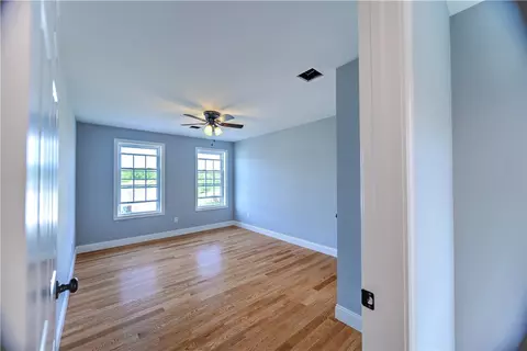 551 Louise St, Woonsocket, RI 02895 photo 25