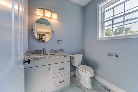 551 Louise St, Woonsocket, RI 02895 photo 16