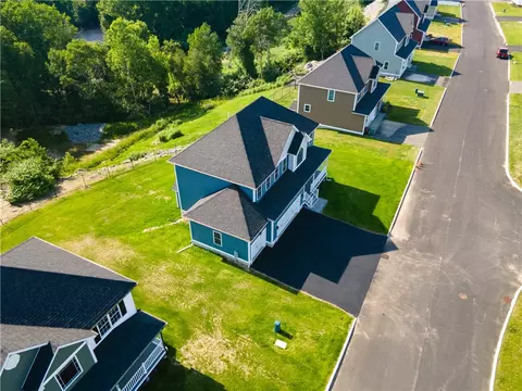 551 Louise St, Woonsocket, RI 02895 photo 35