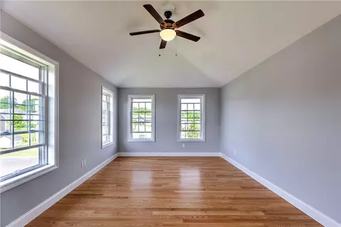 551 Louise St, Woonsocket, RI 02895 photo 19