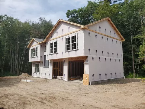 345 S County Trl, Exeter, RI 02822