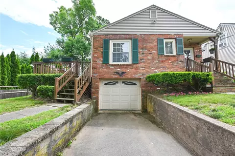 155 Mowry Ave, Cumberland, RI 02864