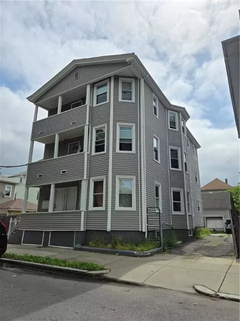 14 Kenwood St, Providence, RI 02909