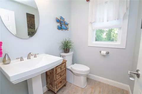 Bath - 4 Crestview Dr, Westerly, RI 02891 photo 1 of 5