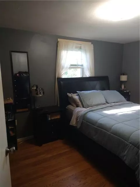 Bedroom - 19 Etta St, Warwick, RI 02889 photo 1 of 3