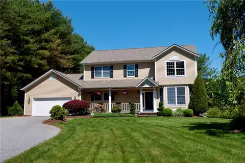 228 Laurel Ridge Ln, North Kingstown, RI 02852
