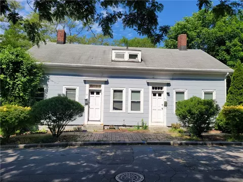 51 Maple St, Cranston, RI 02910