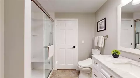 Bath - 901 Brookhaven Ln, Woonsocket, RI 02895 photo 2 of 6