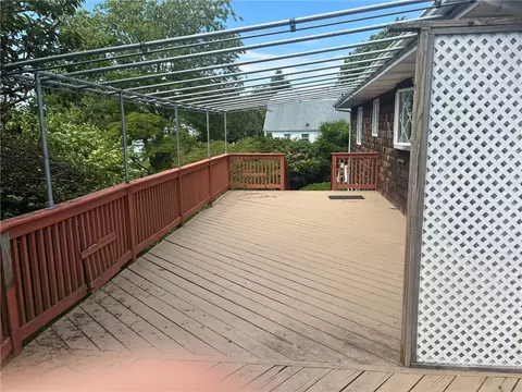6 Aspinet Rd, Middletown, RI 02842 photo 10