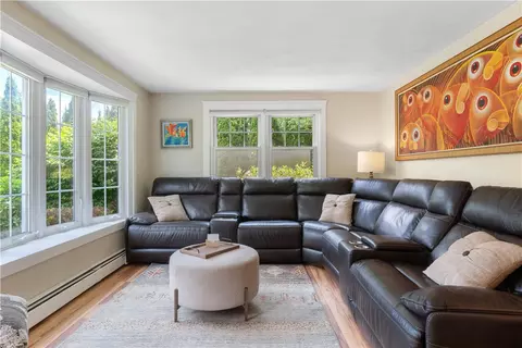 Living - 70 Harborview Dr, Warwick, RI 02889 photo 1 of 2