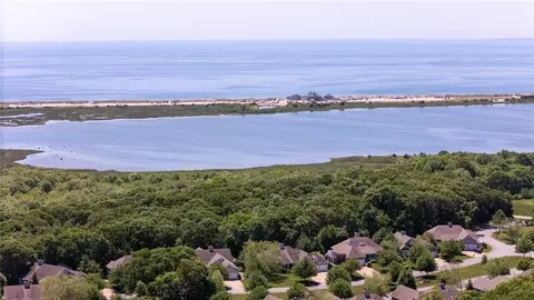 View/Area - 7 Kettle Close, Westerly, RI 02891 photo 2 of 3