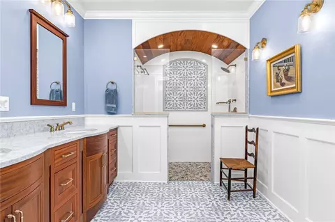 Bath - 7 Kettle Close, Westerly, RI 02891 photo 3 of 4