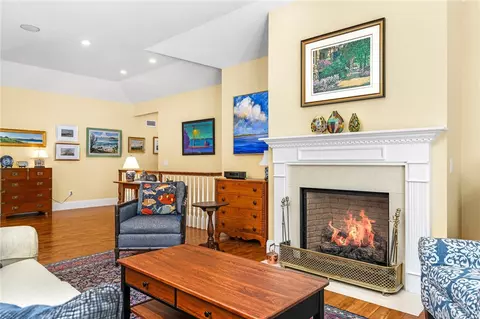 Living - 7 Kettle Close, Westerly, RI 02891 photo 2 of 6