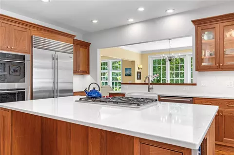 Kitchen - 7 Kettle Close, Westerly, RI 02891 photo 3 of 5