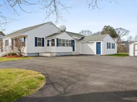 8 Gladding St, Bristol, RI 02809 photo 24