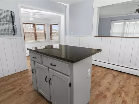 8 Gladding St, Bristol, RI 02809 photo 7