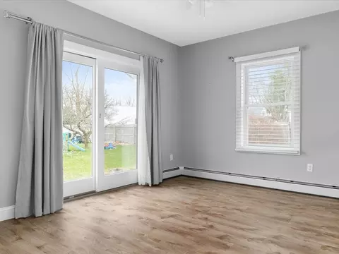 8 Gladding St, Bristol, RI 02809 photo 13