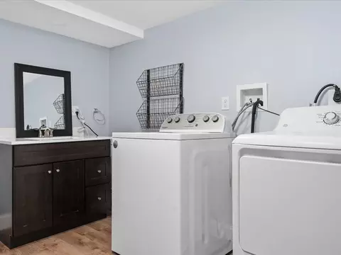 8 Gladding St, Bristol, RI 02809 photo 19