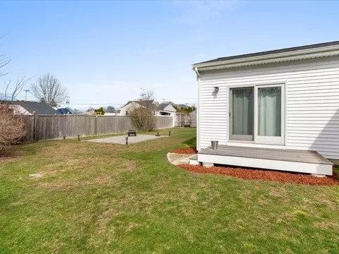8 Gladding St, Bristol, RI 02809 photo 23