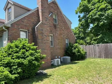 Exterior - 225 Spooner Ave, Warwick, RI 02886 photo 3 of 11