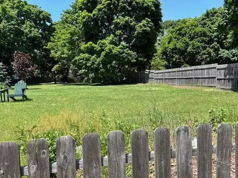 Exterior - 225 Spooner Ave, Warwick, RI 02886 photo 10 of 11