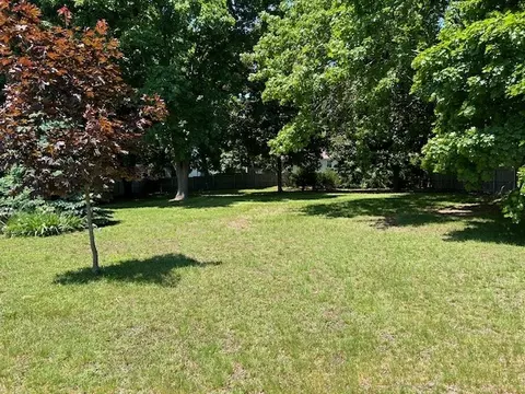Exterior - 225 Spooner Ave, Warwick, RI 02886 photo 8 of 11