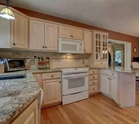 Kitchen - 225 Spooner Ave, Warwick, RI 02886 photo 2 of 4