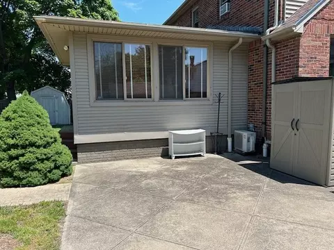 Exterior - 225 Spooner Ave, Warwick, RI 02886 photo 5 of 11