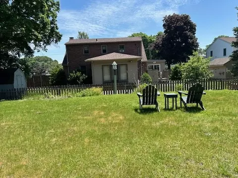 Exterior - 225 Spooner Ave, Warwick, RI 02886 photo 7 of 11