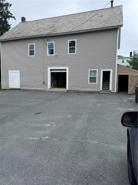47 Kindergarten St, Woonsocket, RI 02895 photo 33